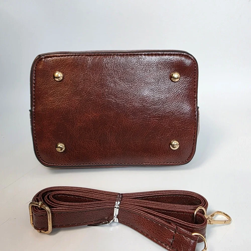 Cognac Brown Croc Embossed Vegan Leather Bucket Bag Crossbody Handbag Gold